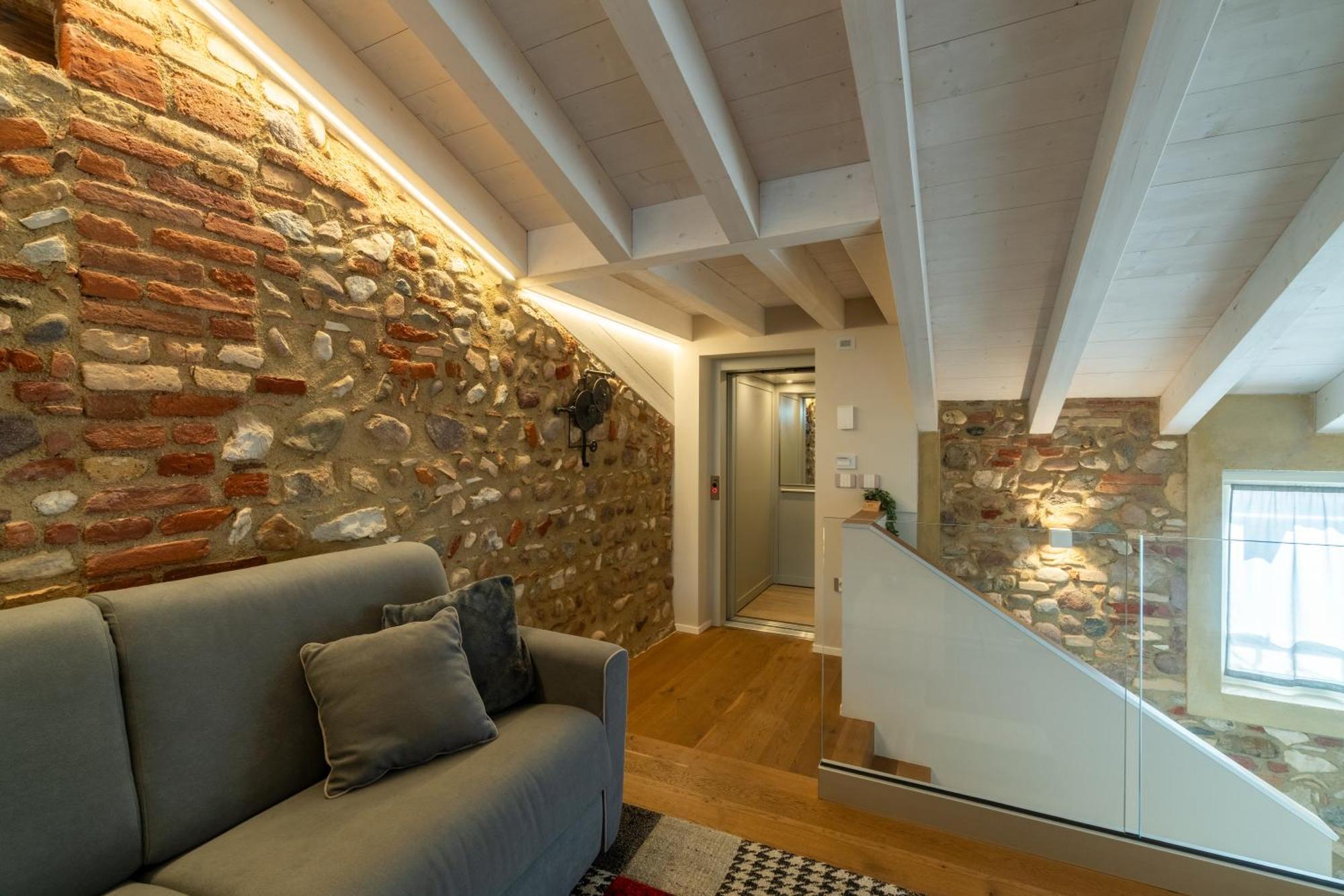 Loft Roby Διαμέρισμα Πεσκιέρα ντελ Γκάρντα Εξωτερικό φωτογραφία
